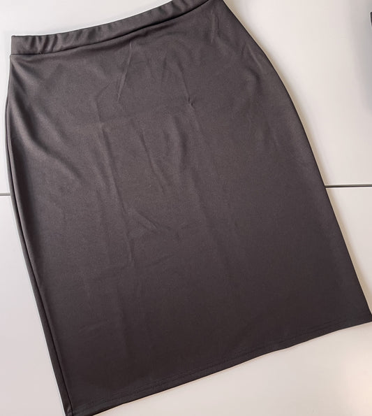 Classic Pencil Skirt - Black
