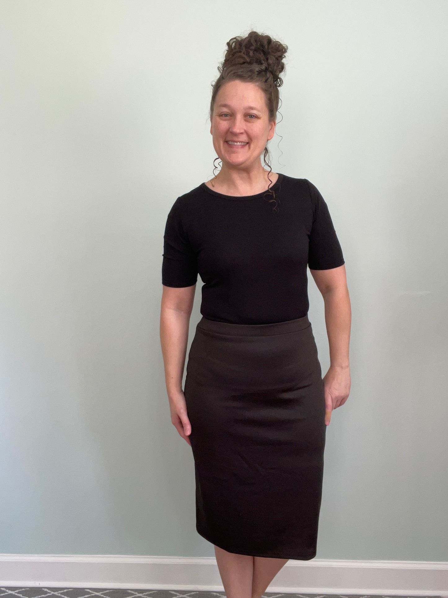 Classic Pencil Skirt - Black
